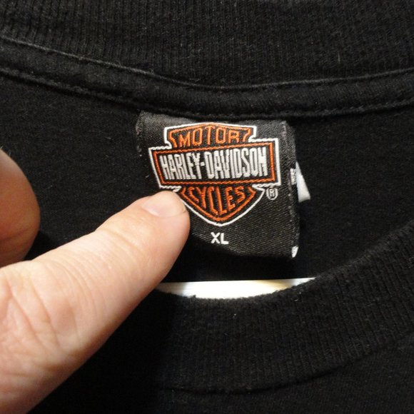 Harley Davidson Skull and Swords Pirate Grand Cayman T~Graphics EUC~Biker - Picture 5 of 5